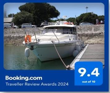Private Yacht, We Love Our Guests Лиссабон Экстерьер фото